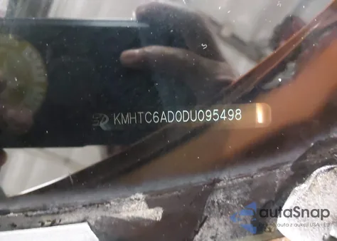 2013 Hyundai Veloster Base W/Black z USA, uszkodzony, nr VIN KMHTC6AD0DU095498